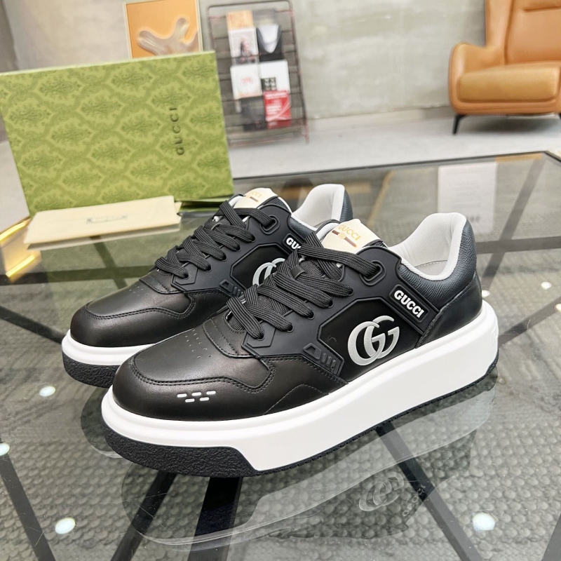 G*u*i casual shoes